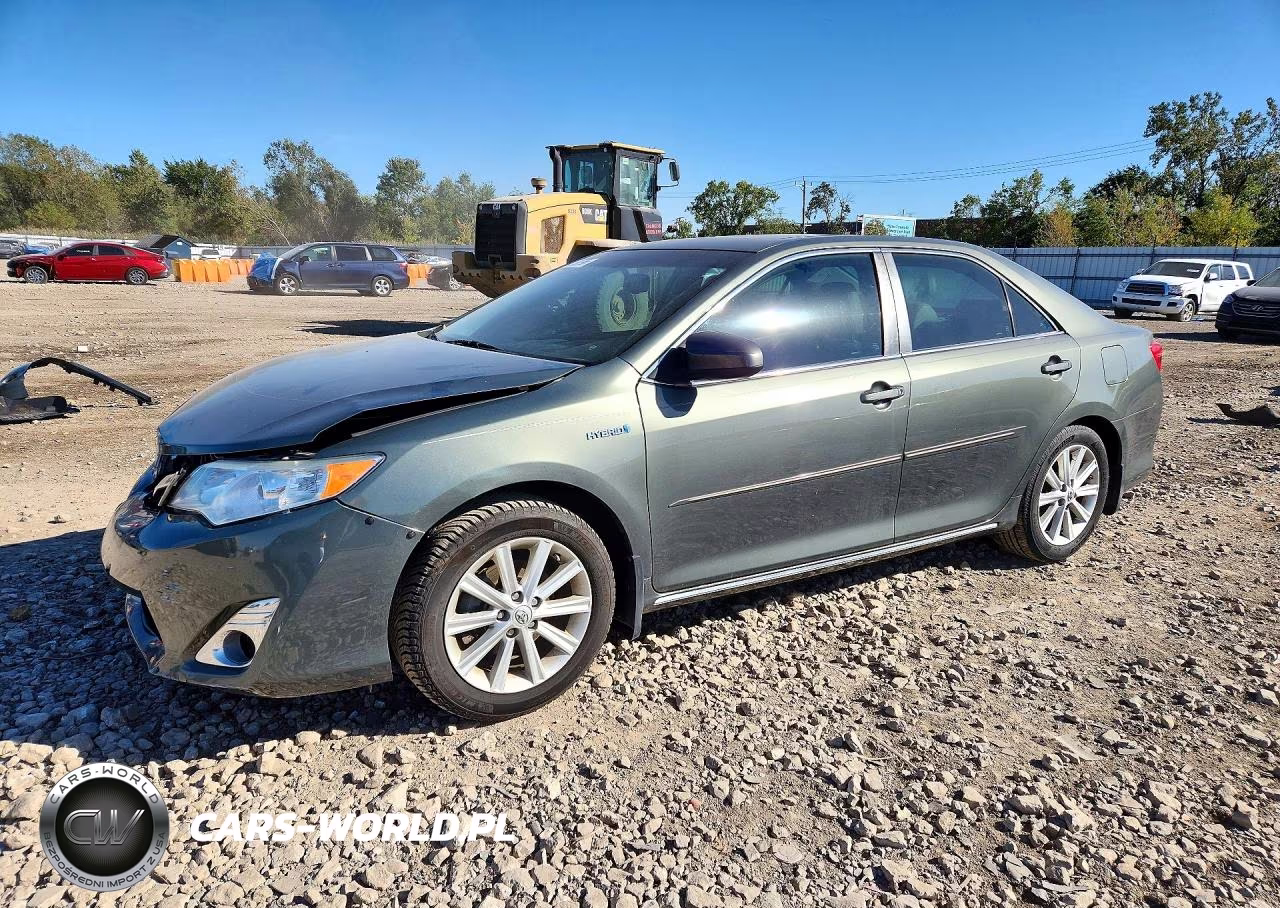 2013 Toyota Camry Hybrid Xle