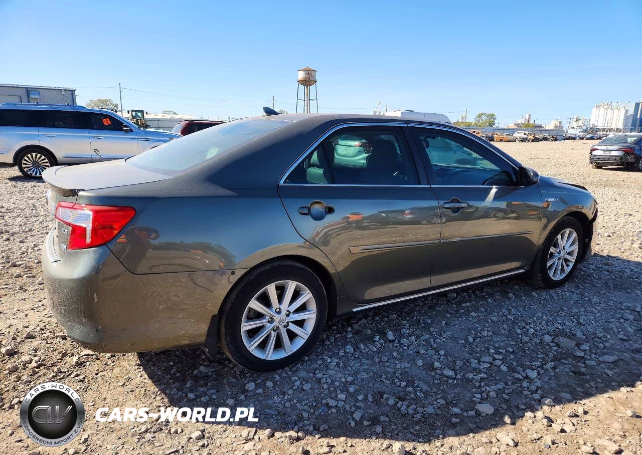 2013 Toyota Camry Hybrid Xle VIN:4T1BD1FK5DU071782 - 3