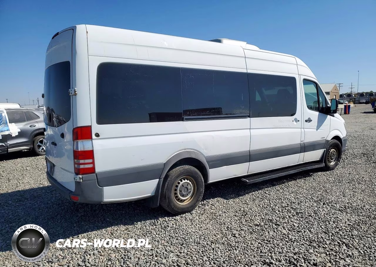 2016 Mercedes-Benz Sprinter 2500 VIN:WDZPE8DD8GP213971 - 3