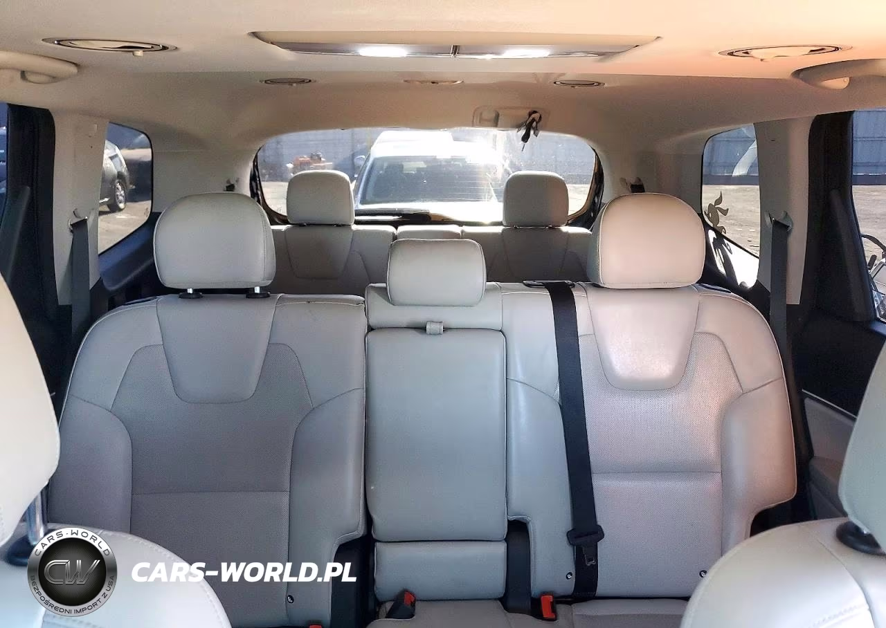 2020 Kia Telluride S VIN:5XYP6DHC0LG095032 - 10