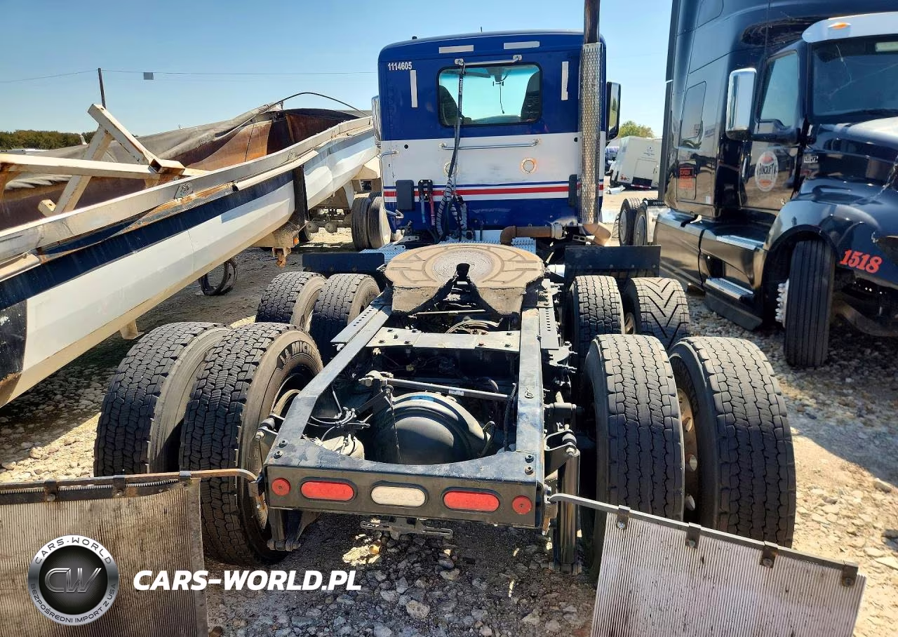 2018 Peterbilt 579 Semi Truck VIN:1XPBDP9X4JD474743 - 6