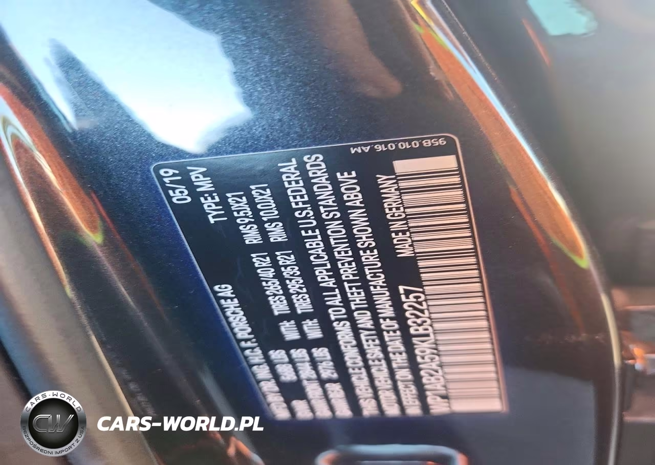 PORSCHE MACAN S VIN:WP1AB2A59KLB32257 - 12