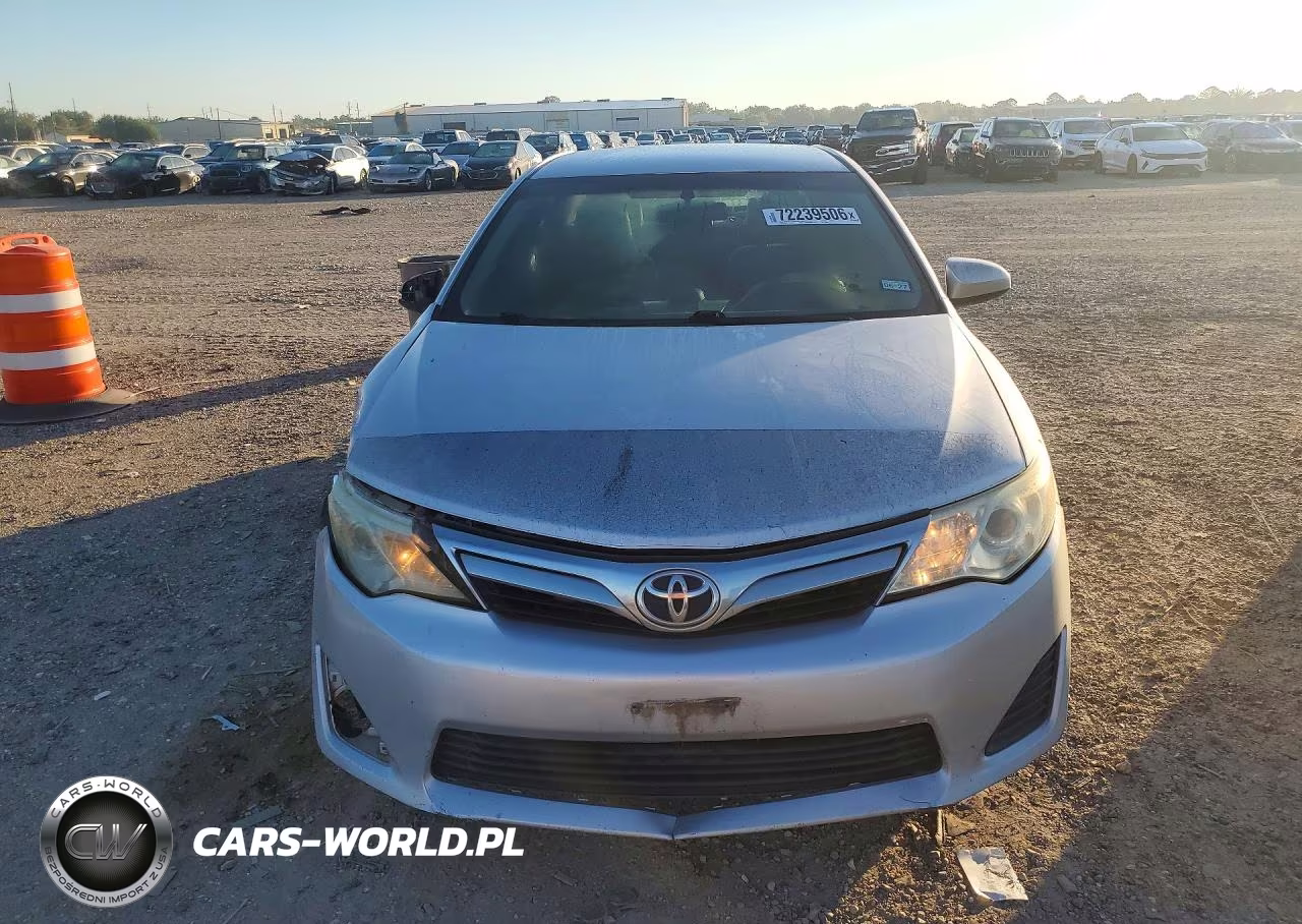 2014 Toyota Camry Le VIN:4T4BF1FK2ER419362 - 5