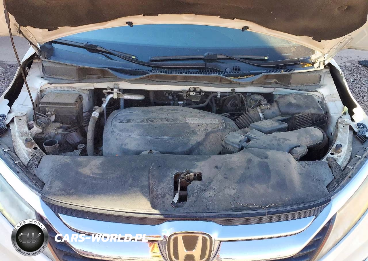 2018 Honda Odyssey Elite VIN:5FNRL6H9XJB019159 - 12