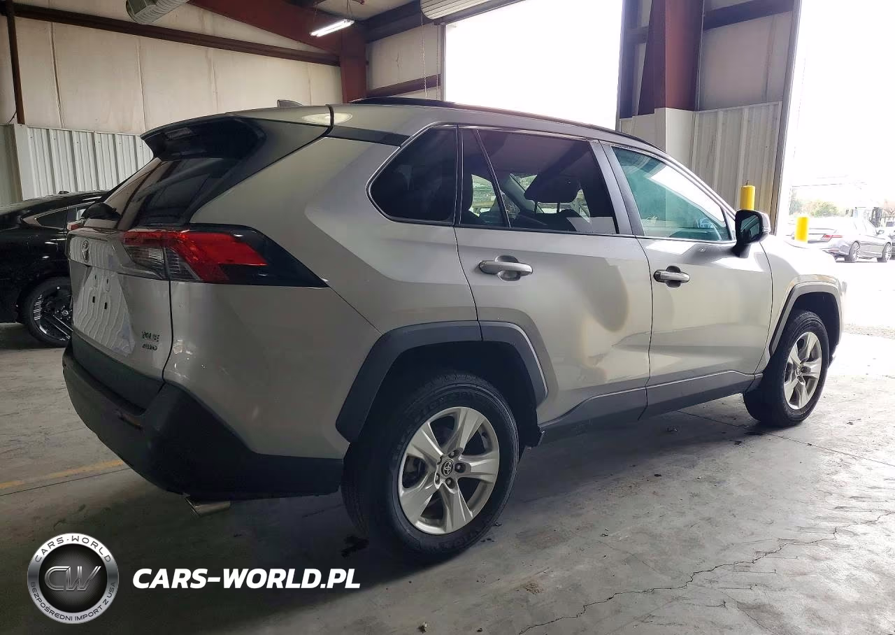 2021 Toyota Rav4 Xle VIN:2T3P1RFV8MW210348 - 3