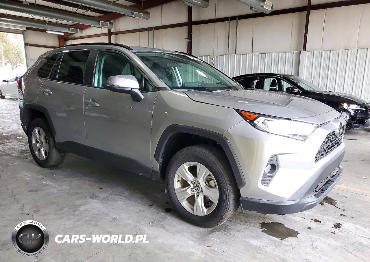 2021 Toyota Rav4 Xle VIN:2T3P1RFV8MW210348 - 4