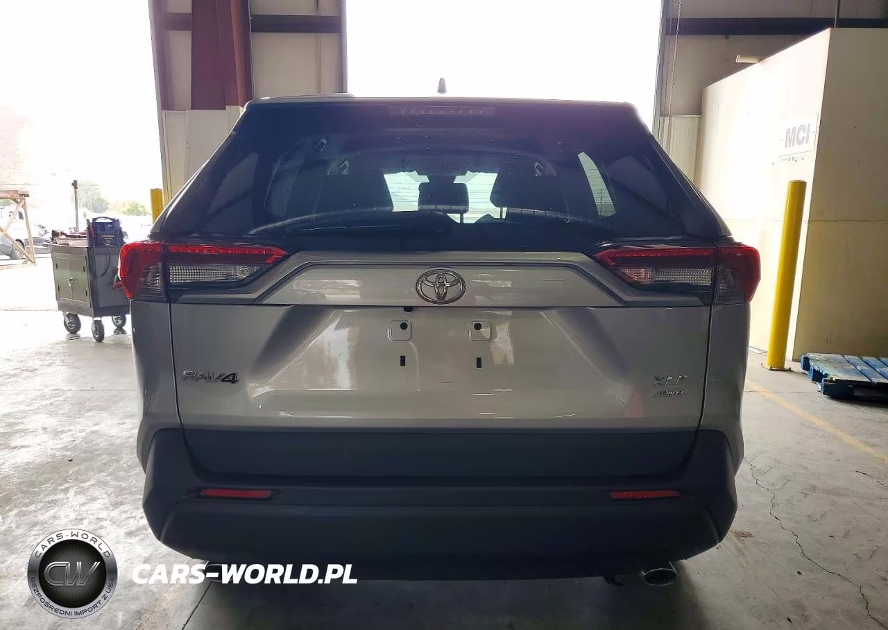 2021 Toyota Rav4 Xle VIN:2T3P1RFV8MW210348 - 6