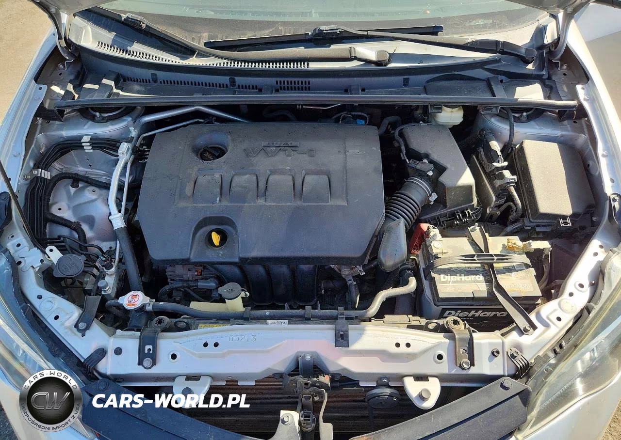 2018 Toyota Corolla Le VIN:2T1BURHE2JC052030 - 11