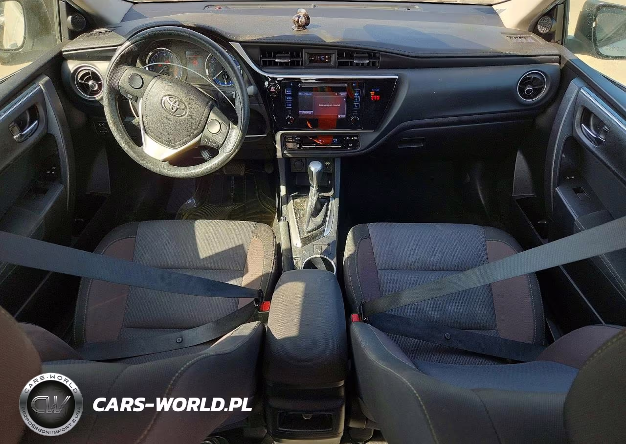 2018 Toyota Corolla Le VIN:2T1BURHE2JC052030 - 8