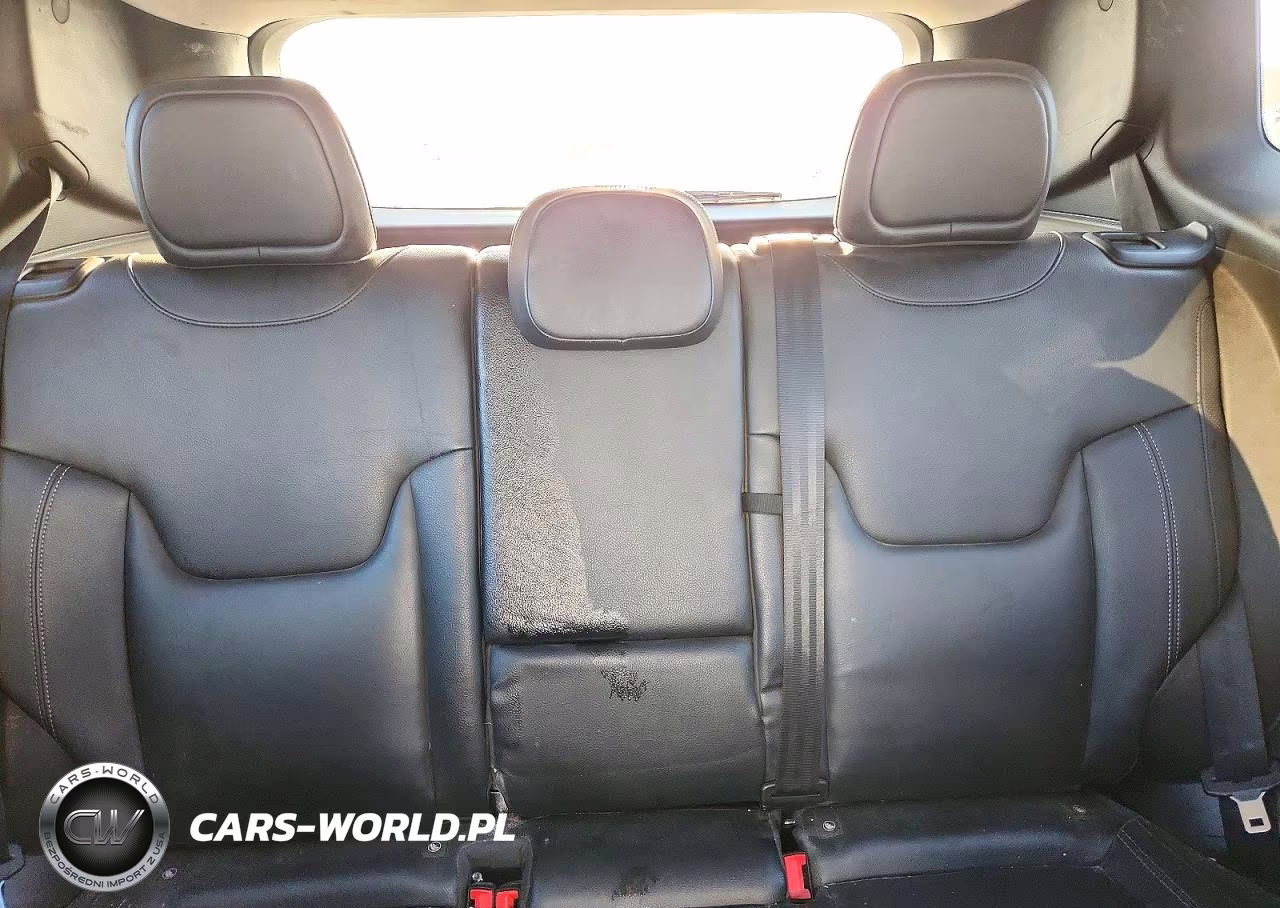 2018 Jeep Renegade Limited VIN:ZACCJADB1JPJ13489 - 10