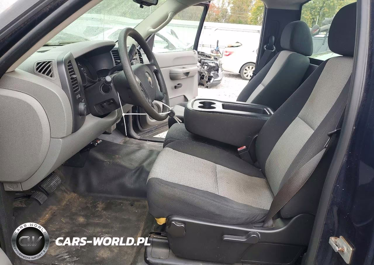 2007 Chevrolet Silverado C1500 VIN:1GCEC14CX7Z555843 - 7