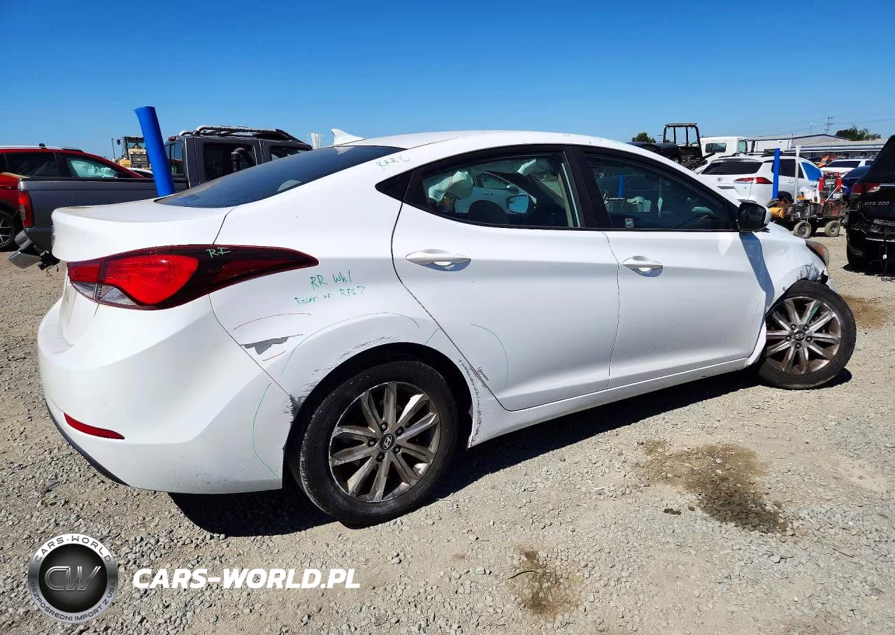 2014 Hyundai Elantra Se VIN:5NPDH4AE5EH479974 - 3