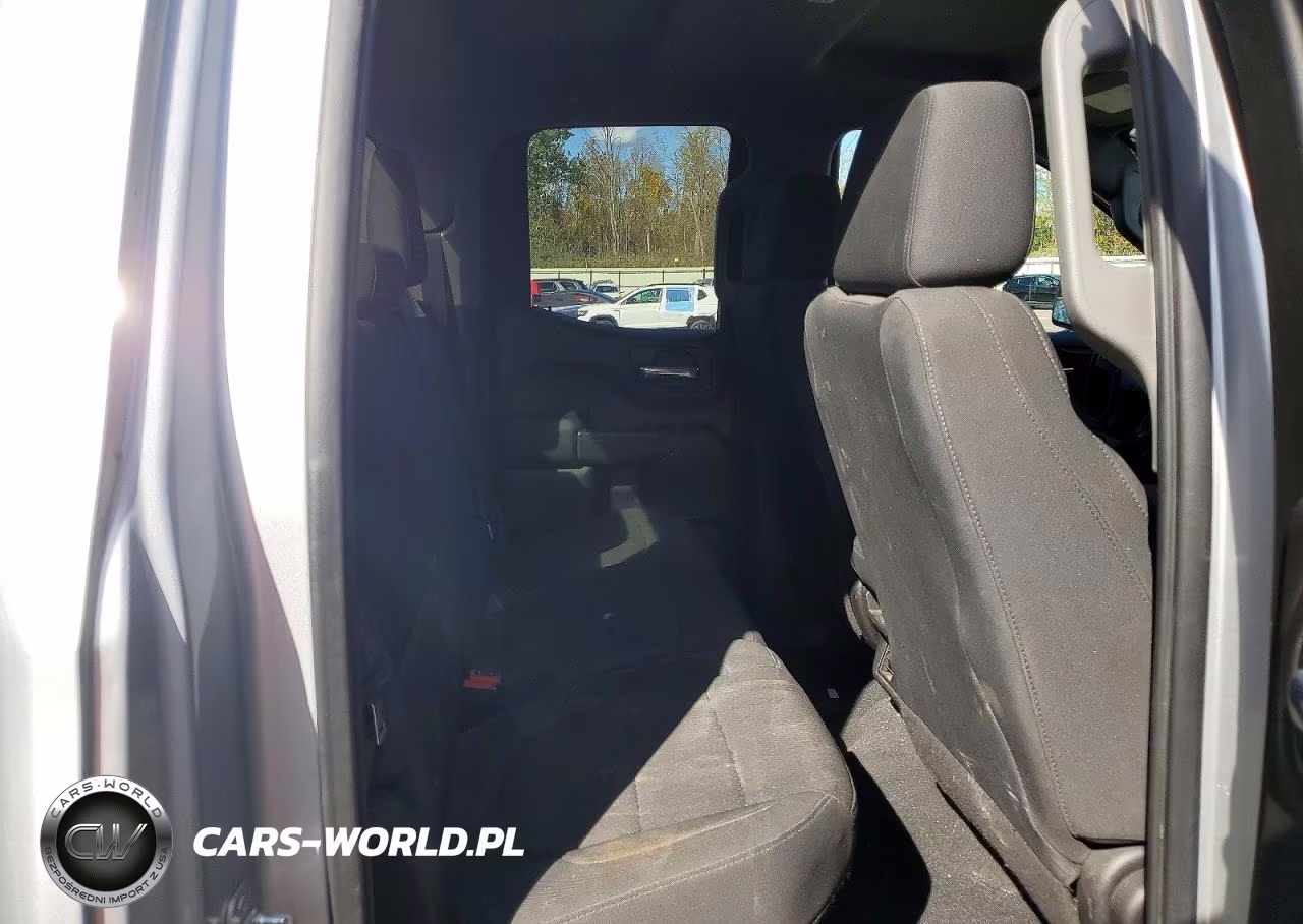 2021 Chevrolet Silverado K1500 Custom VIN:1GCRYBEK0MZ305005 - 10