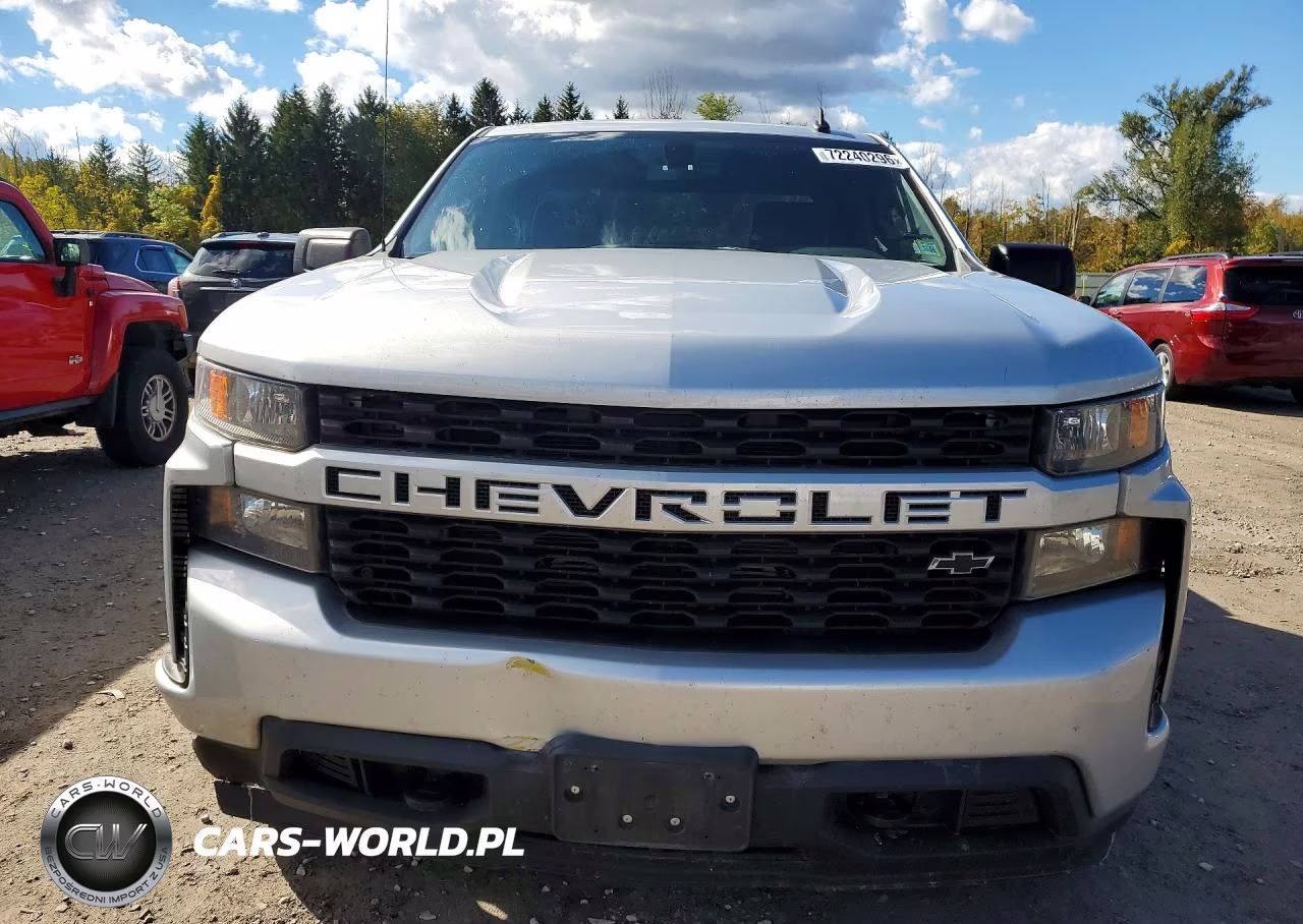 2021 Chevrolet Silverado K1500 Custom VIN:1GCRYBEK0MZ305005 - 5
