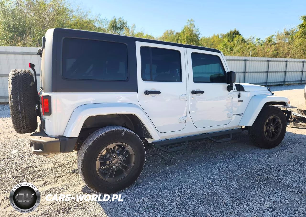 2016 Jeep Wrangler Unlimited Sahara VIN:1C4BJWEG9GL328508 - 3