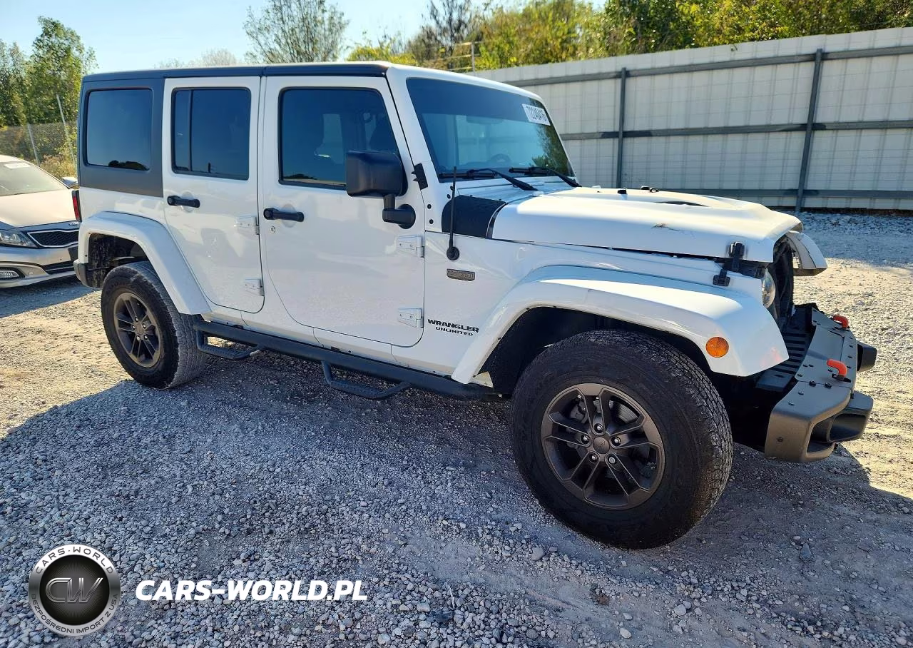 2016 Jeep Wrangler Unlimited Sahara VIN:1C4BJWEG9GL328508 - 4