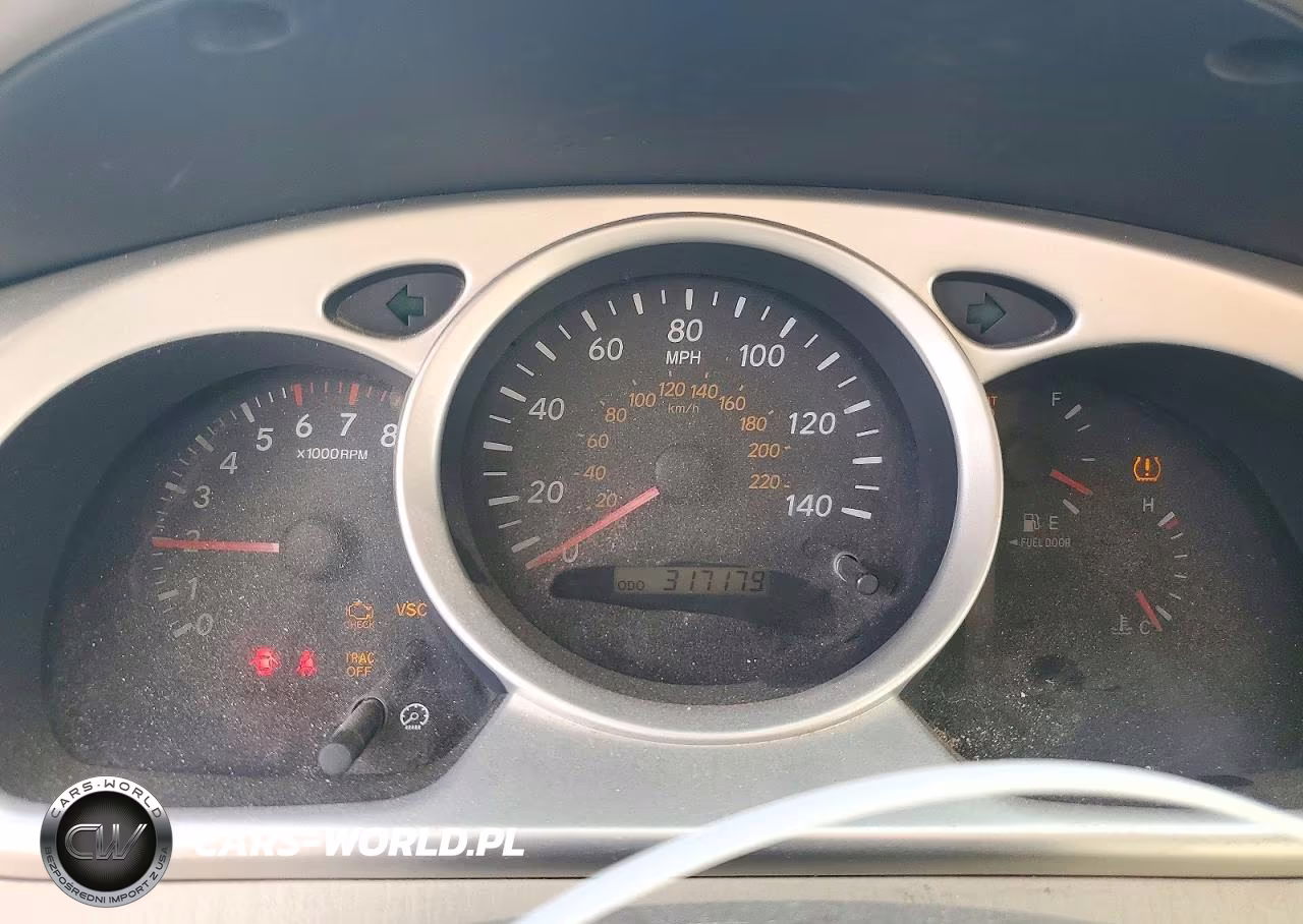 2005 Toyota Highlander Base VIN:JTEGP21A450044695 - 9