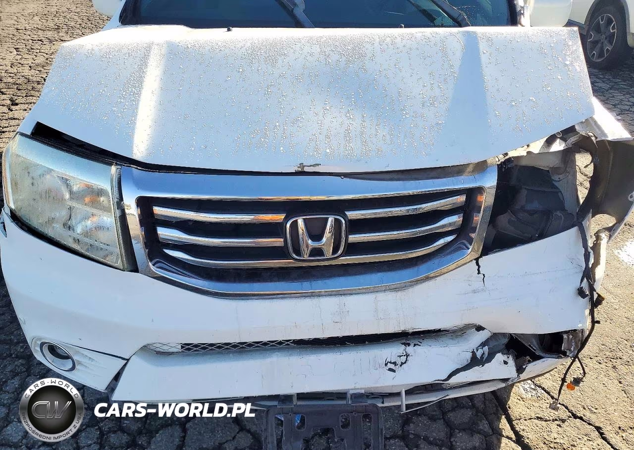 2012 Honda Pilot Touring VIN:5FNYF4H95CB075696 - 12