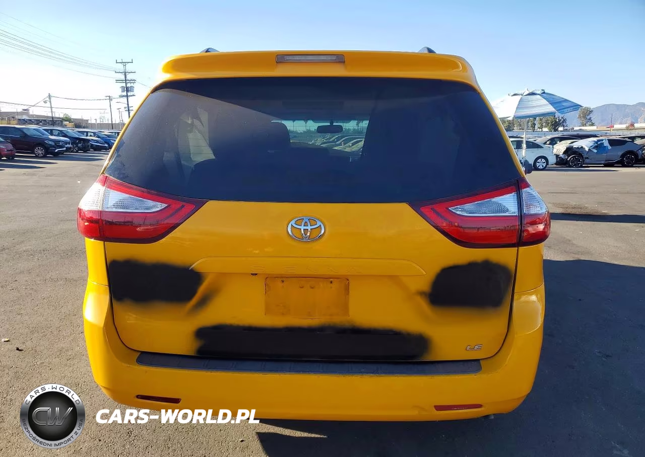 2017 Toyota Sienna Le VIN:5TDKZ3DCXHS804240 - 6