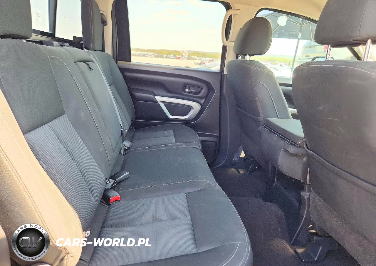 2017 Nissan Titan Xd Sv VIN:1N6BA1F34HN532084 - 10
