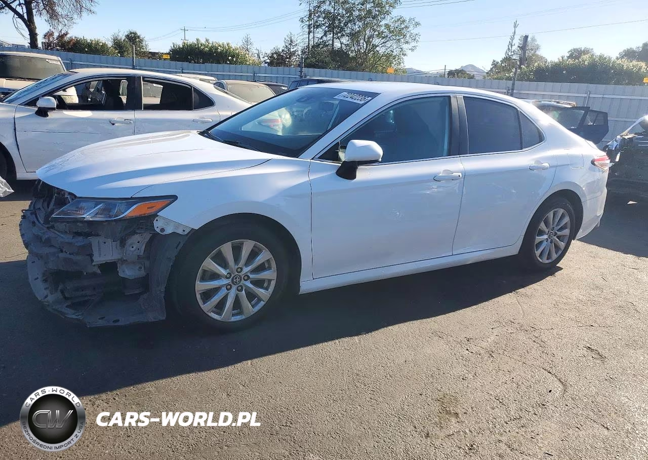 2019 Toyota Camry L VIN:4T1B11HK3KU254214 - 1