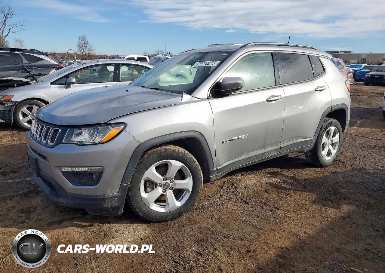 2018 Jeep Compass Latitude – zdjęcie 1 z 13
