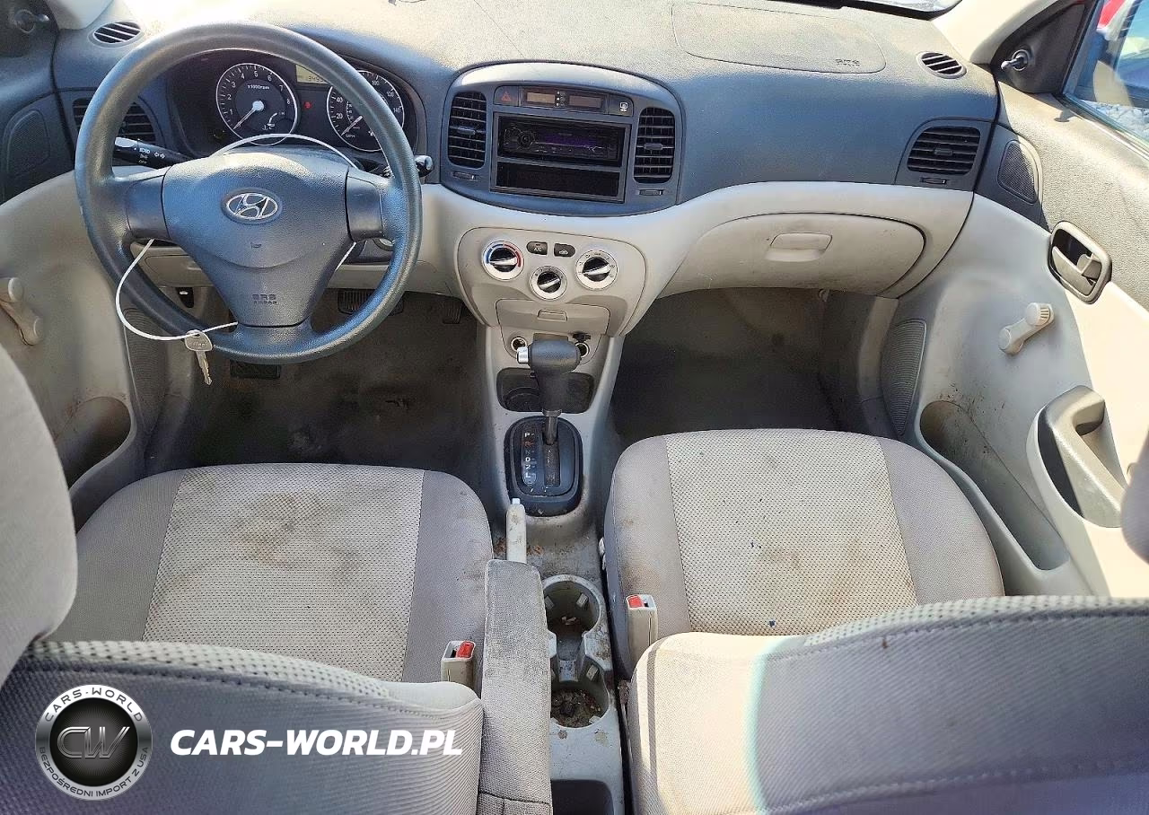 2007 Hyundai Accent Gls VIN:KMHCN46C37U088788 - 8