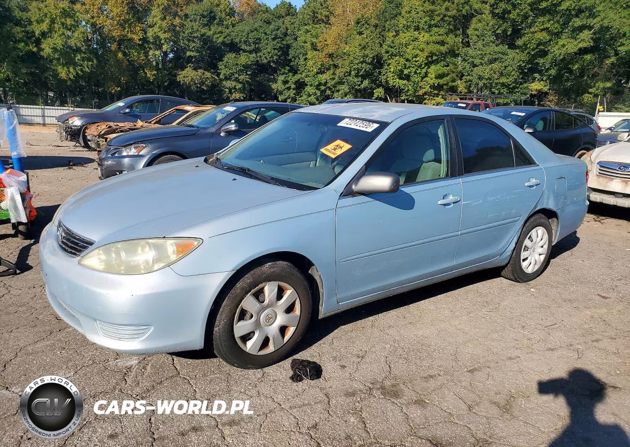 2005 Toyota Camry Le – zdjęcie 1 z 12