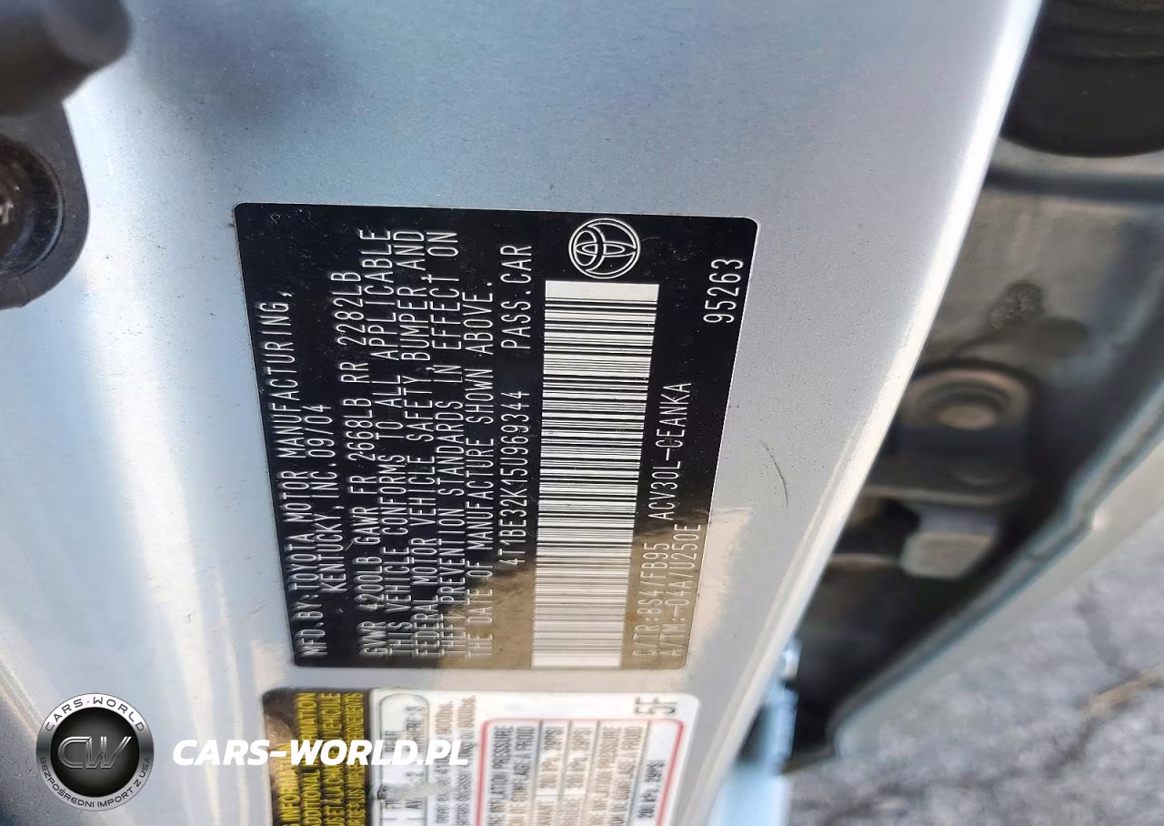 2005 Toyota Camry Le VIN:4T1BE32K15U969344 - 12