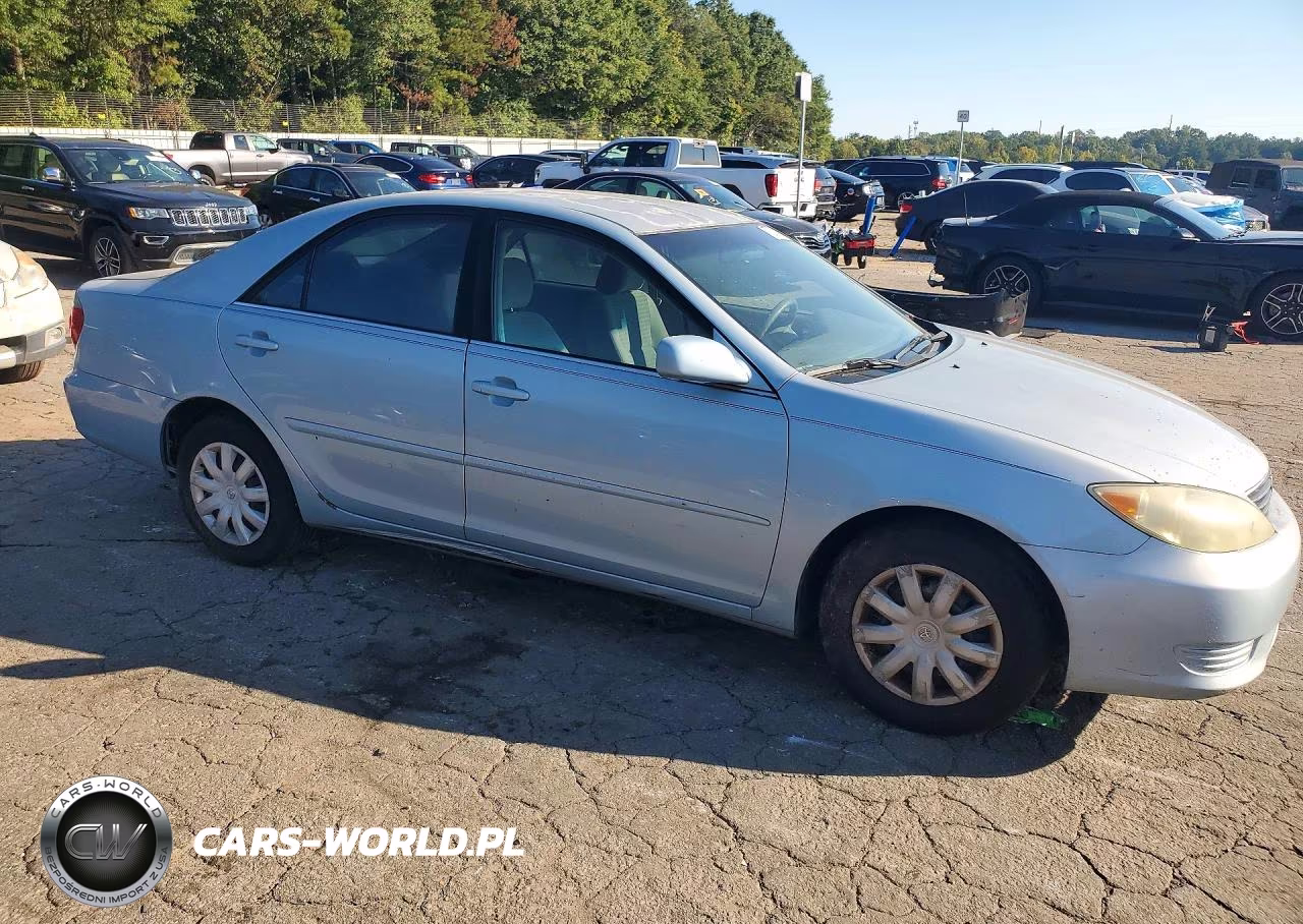 2005 Toyota Camry Le VIN:4T1BE32K15U969344 - 4