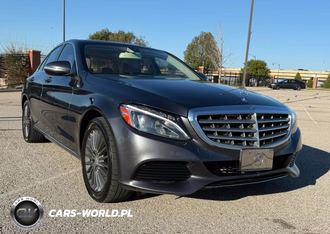 2015 Mercedes-Benz C 300 4Matic VIN:55SWF4KB0FU013743 - 1