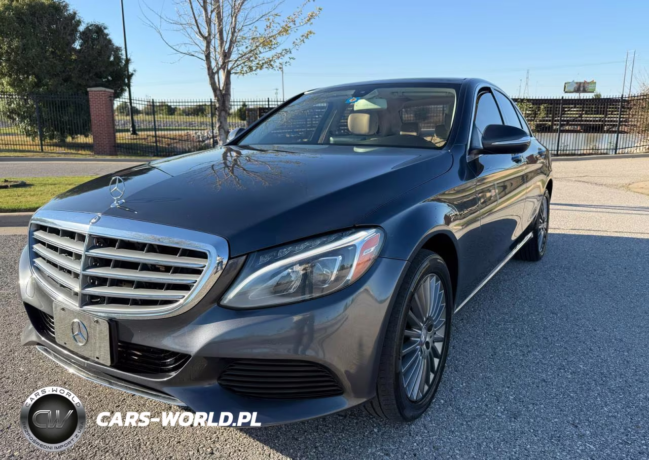 2015 Mercedes-Benz C 300 4Matic VIN:55SWF4KB0FU013743 - 2