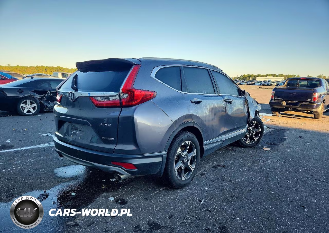 2018 Honda Cr-V Touring VIN:7FARW2H90JE029624 - 3