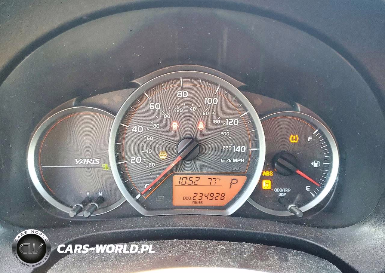 2014 Toyota Yaris 5-Door Le VIN:VNKKTUD32EA000649 - 9