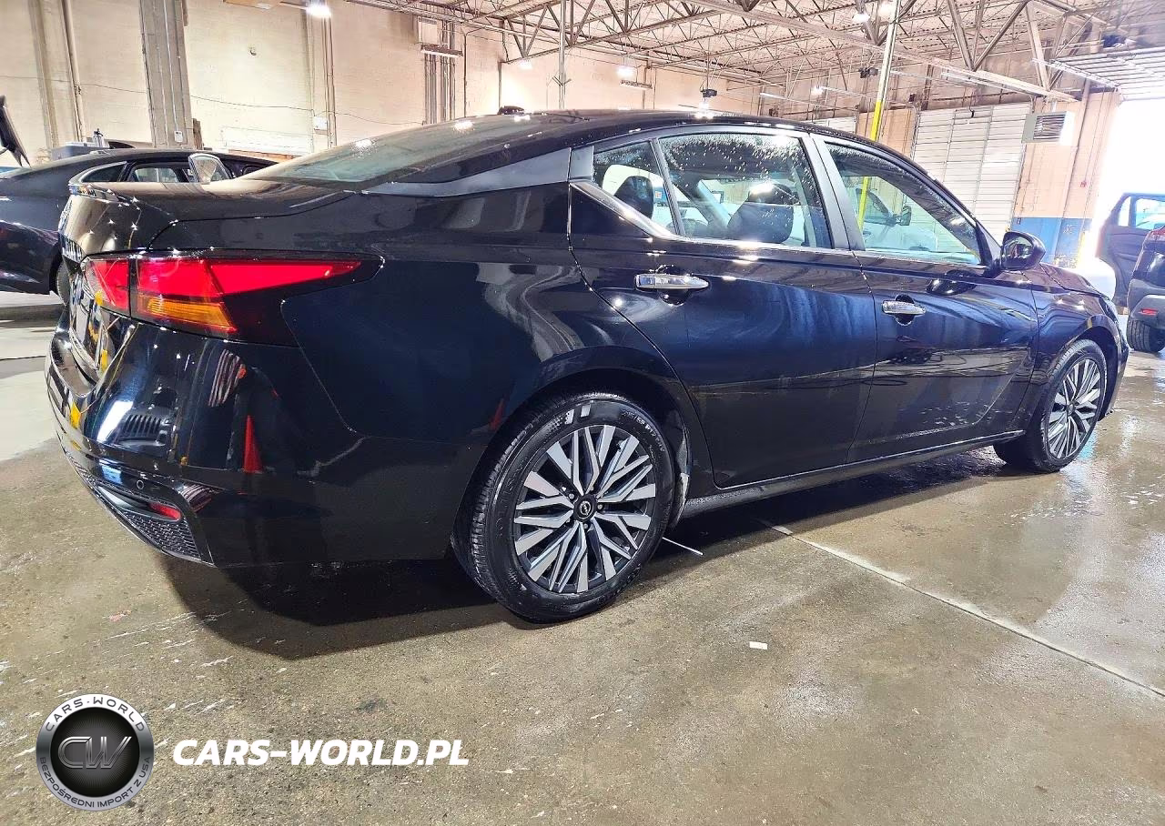 2025 Nissan Altima Sv VIN:1N4BL4DV8SN401921 - 3