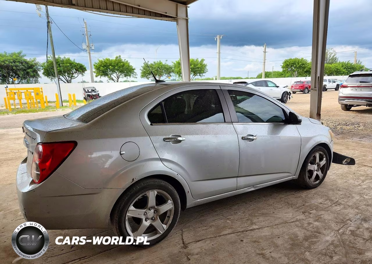 2012 Chevrolet Sonic Ltz VIN:1G1JE5SB8C4191870 - 3