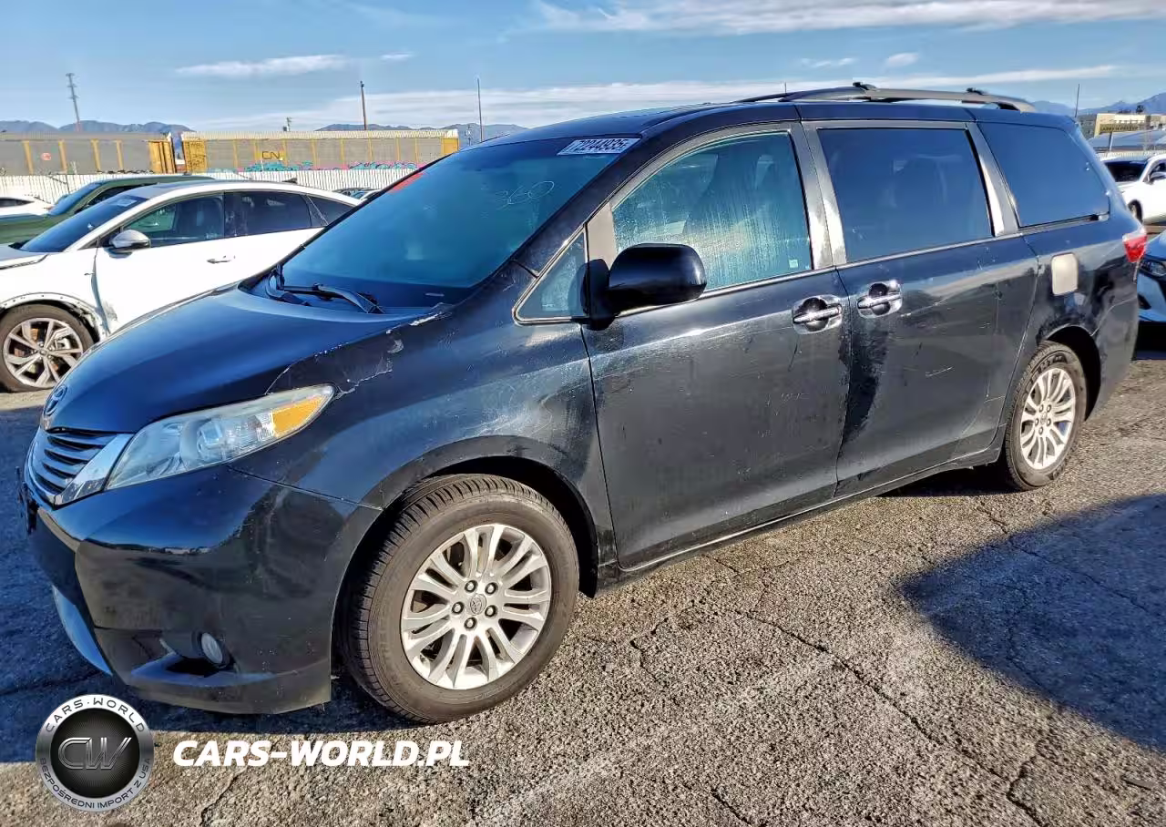 2015 Toyota Sienna Xle