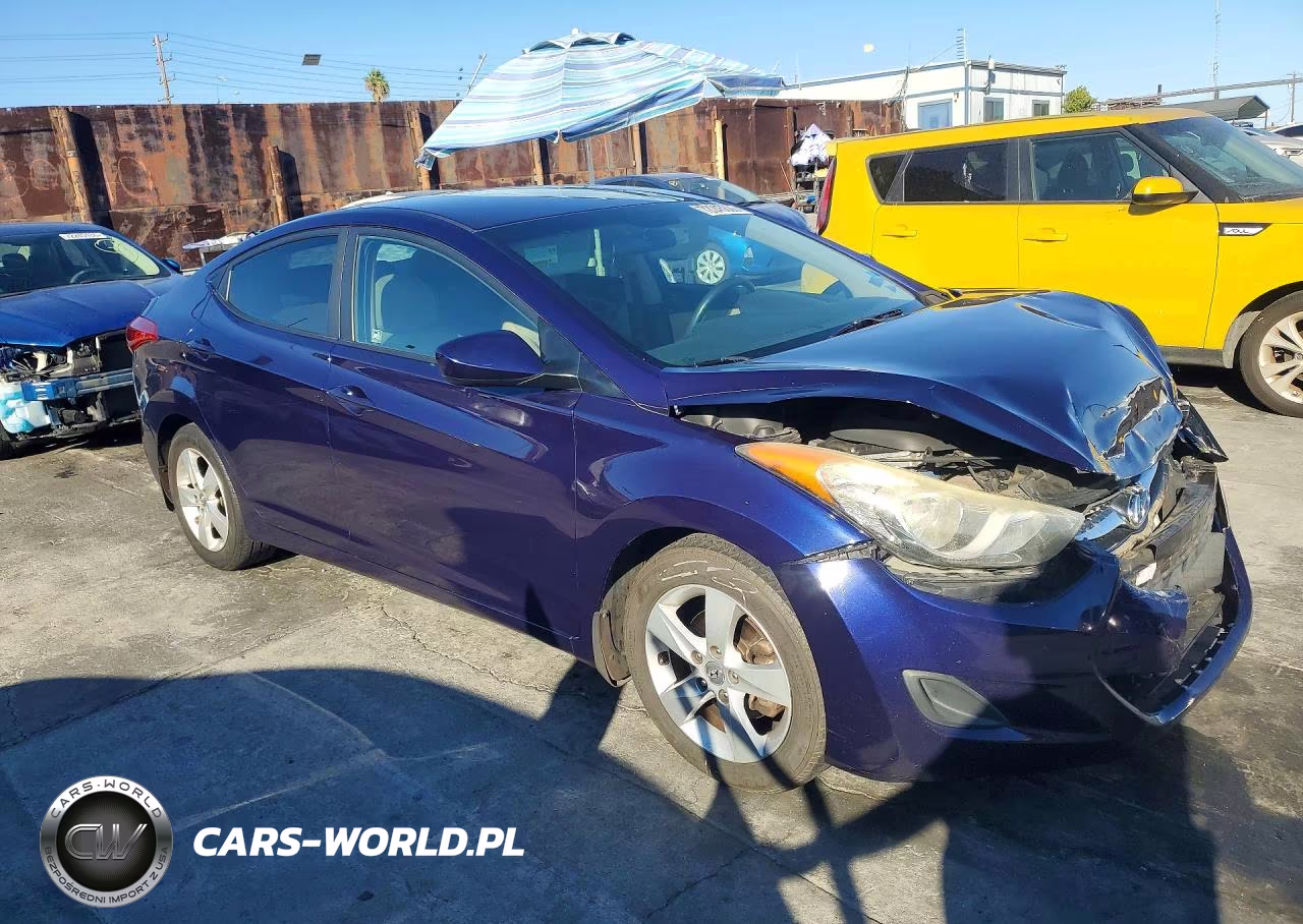 2013 Hyundai Elantra Gls VIN:5NPDH4AE7DH407088 - 4