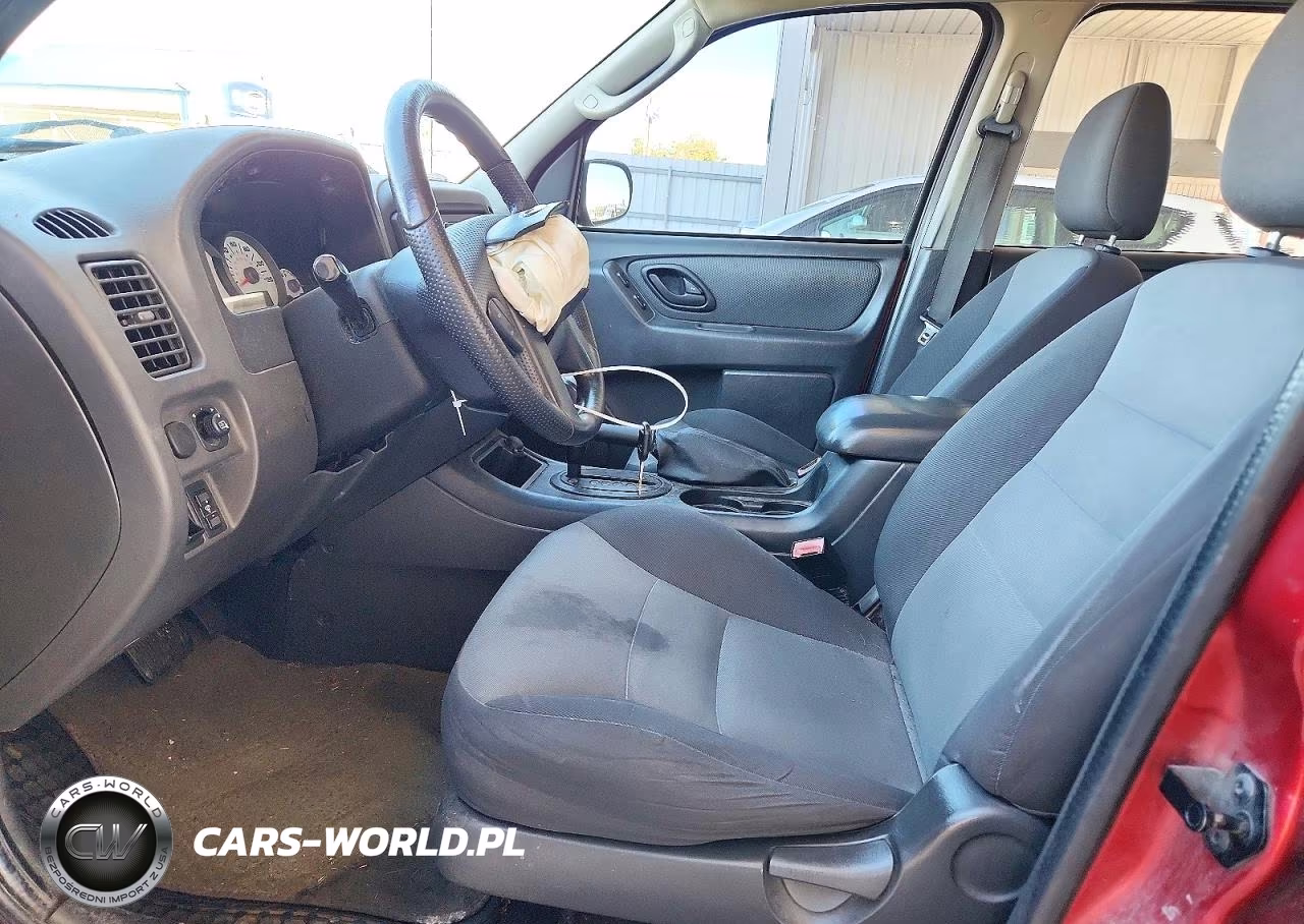 2005 Ford Escape Xls VIN:1FMYU02Z15KB25079 - 7