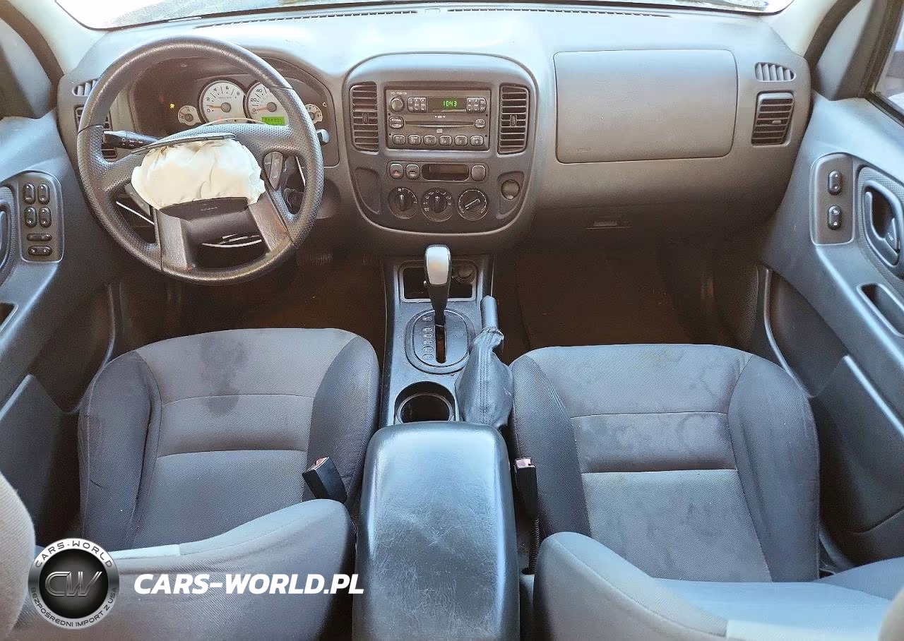 2005 Ford Escape Xls VIN:1FMYU02Z15KB25079 - 8
