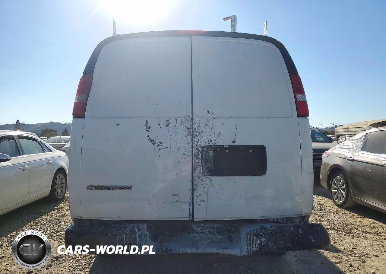 2020 Chevrolet Express G2500 VIN:1GCWGAFG3L1145225 - 6