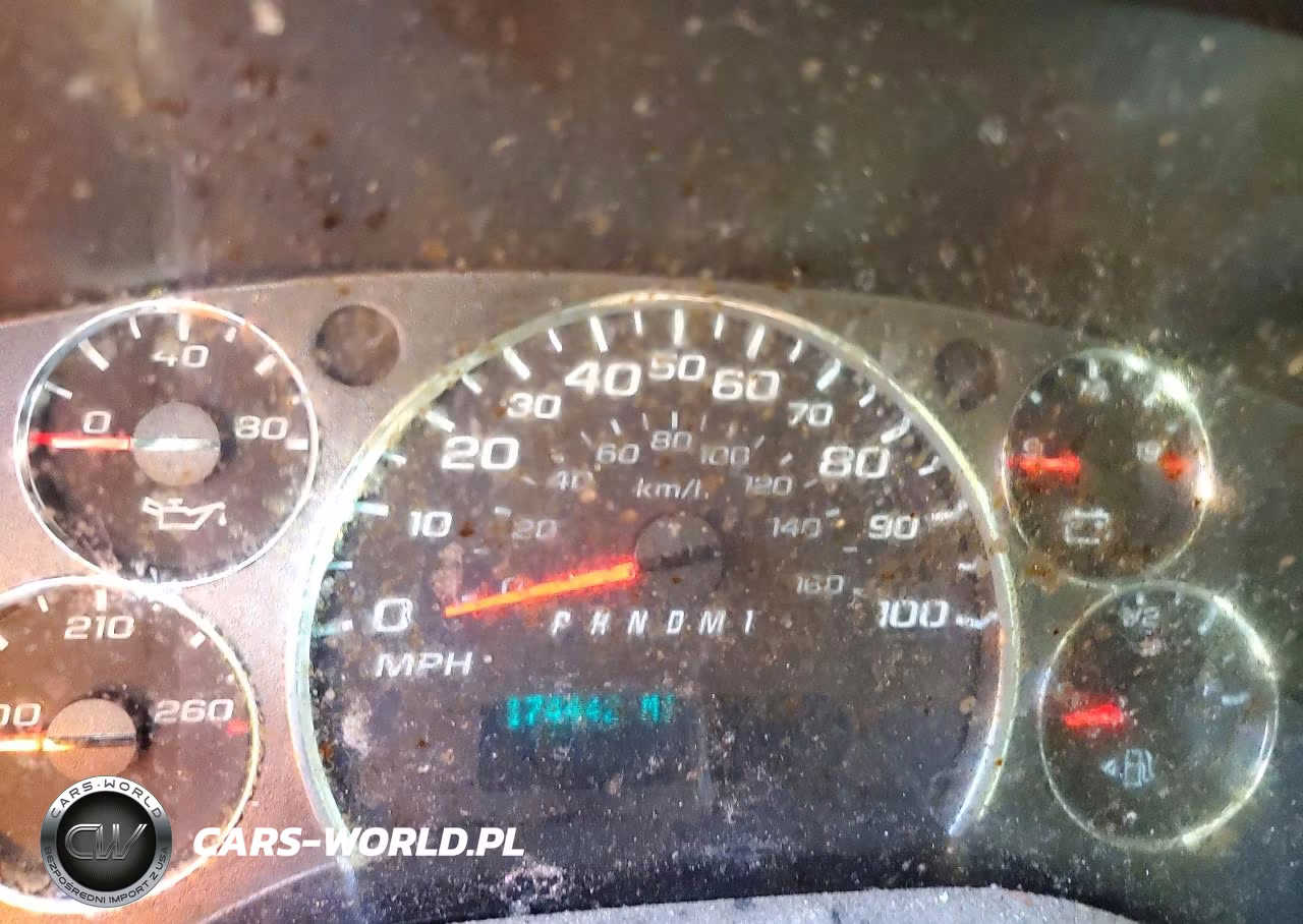 2020 Chevrolet Express G2500 VIN:1GCWGAFG3L1145225 - 9