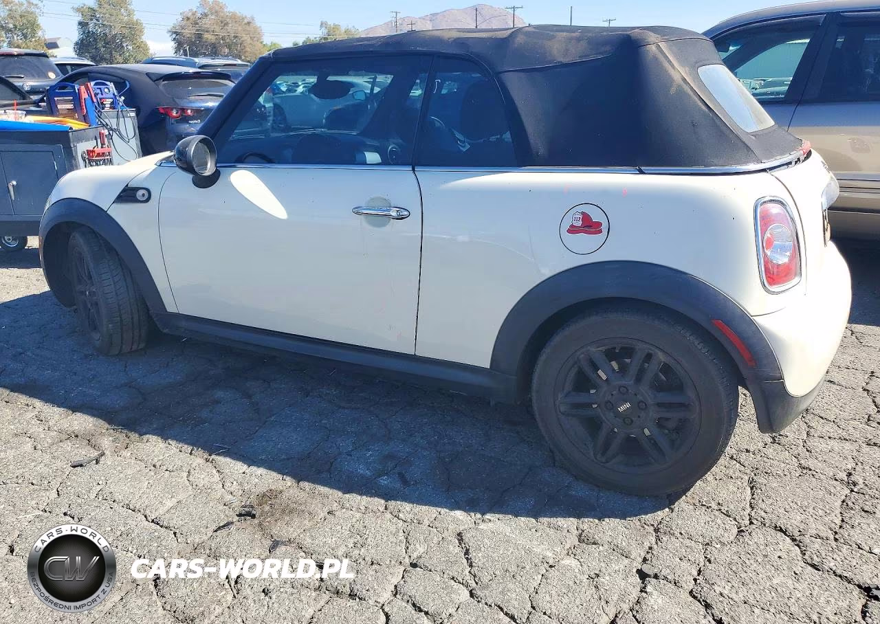 2013 Mini Cooper VIN:WMWZN3C50DT135563 - 2