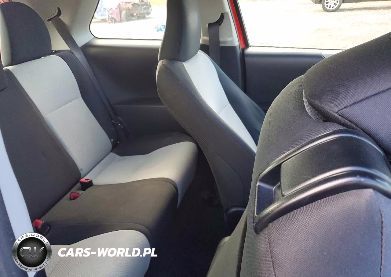2014 Toyota Yaris 3-Door L VIN:JTDJTUD3XED597116 - 10