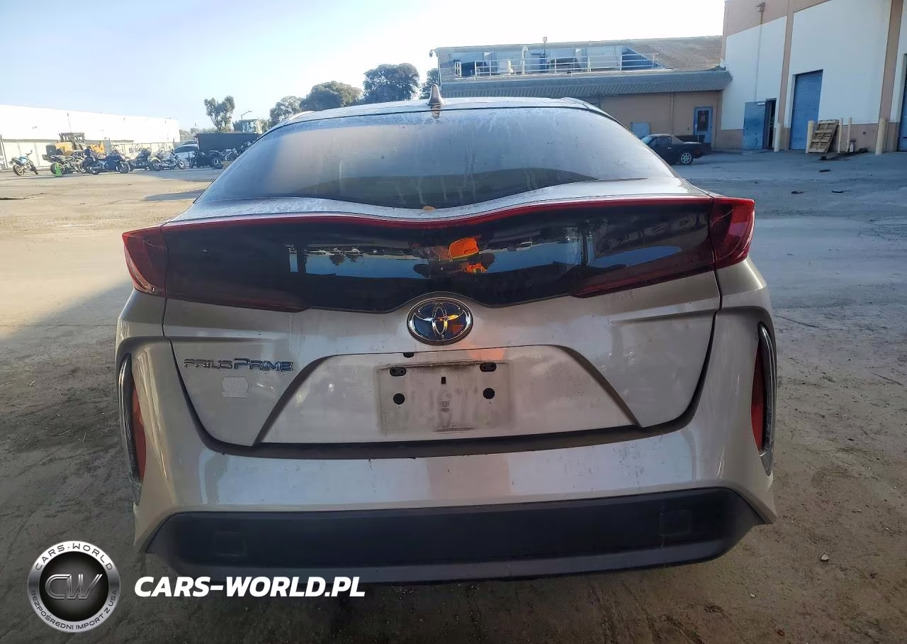 2022 Toyota Prius Prime Le VIN:JTDKAMFP3N3199021 - 6