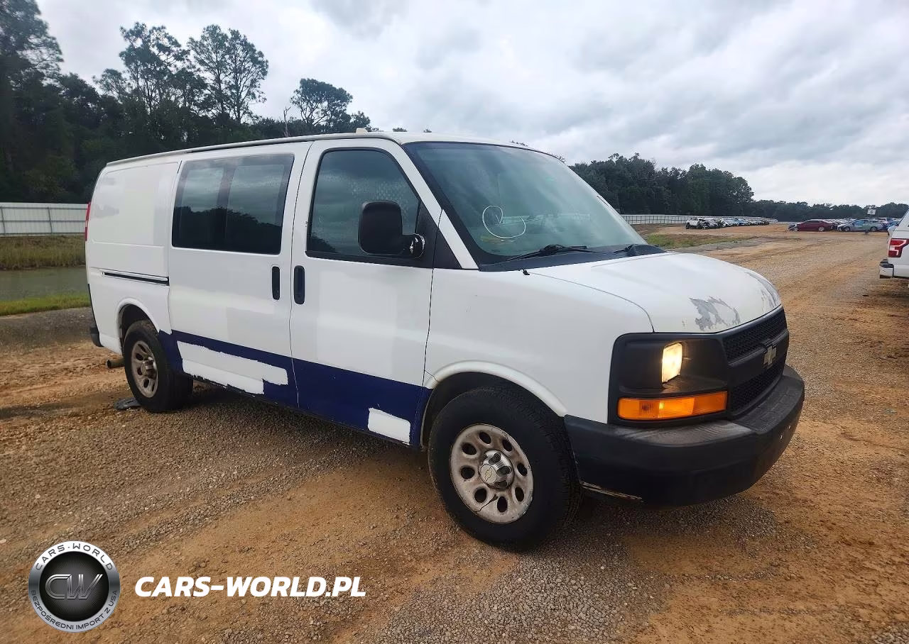 2012 Chevrolet Express G1500 VIN:1GCSGAFX2C1149717 - 4