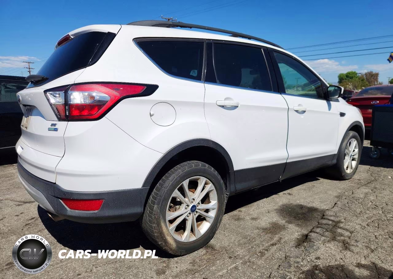 2018 Ford Escape Se VIN:1FMCU9GD7JUD60886 - 3