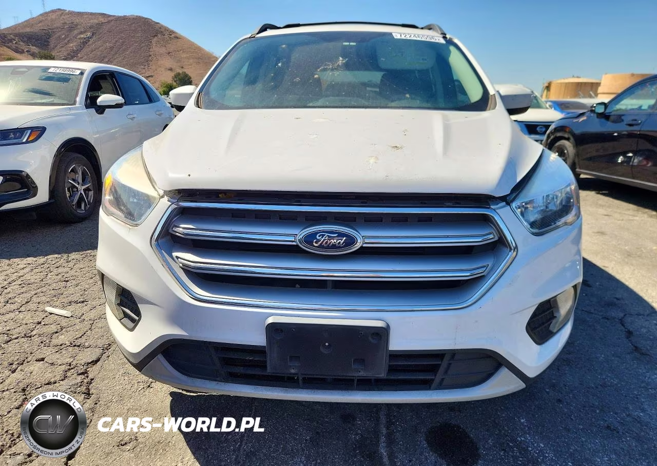 2018 Ford Escape Se VIN:1FMCU9GD7JUD60886 - 5