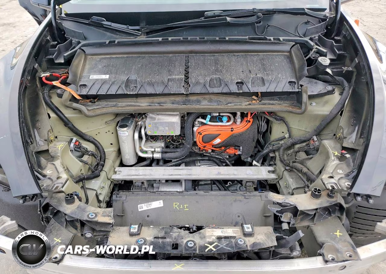 2022 Tesla Model Y VIN:7SAYGDEE2NA008216 - 11