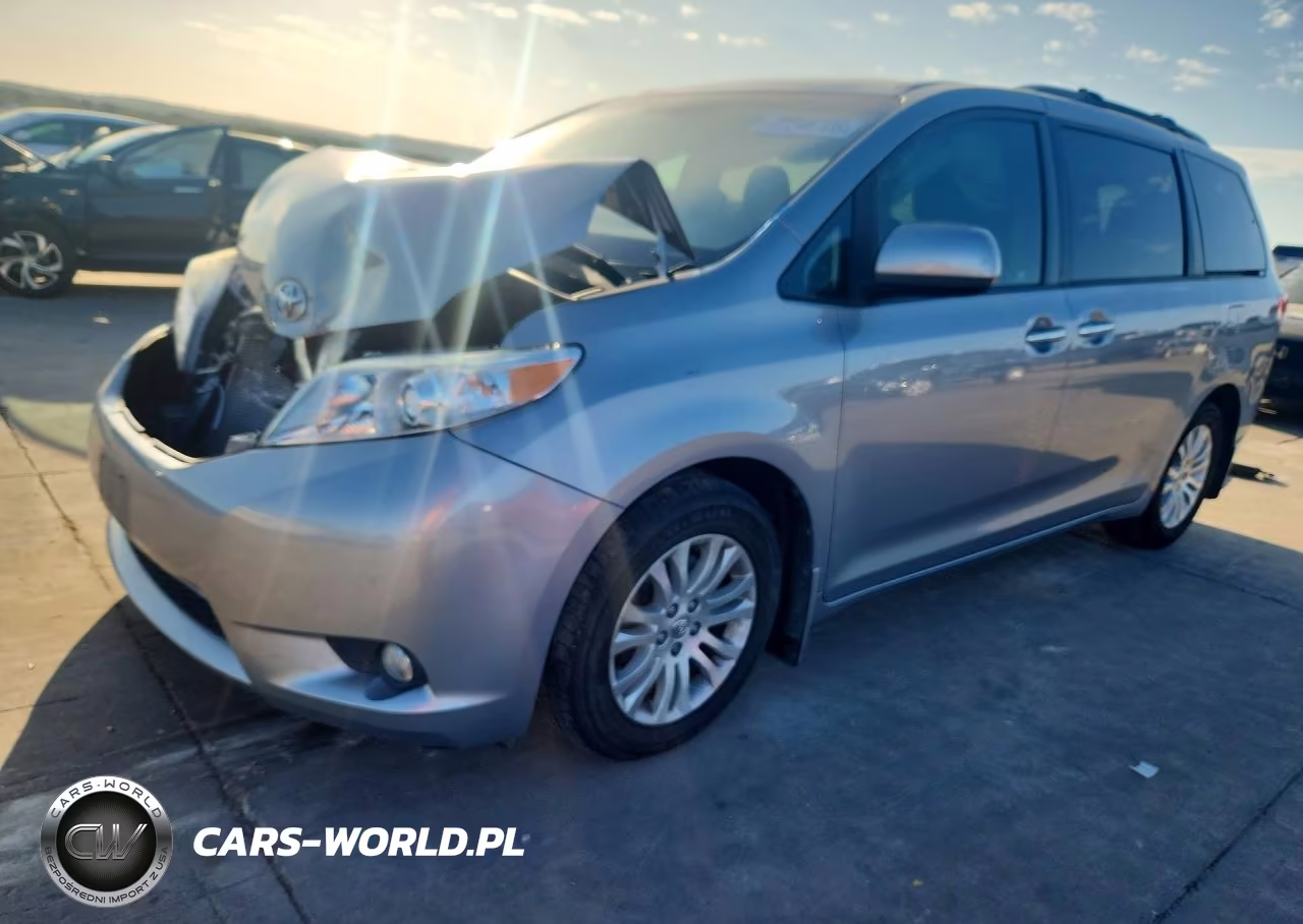 2013 Toyota Sienna Xle